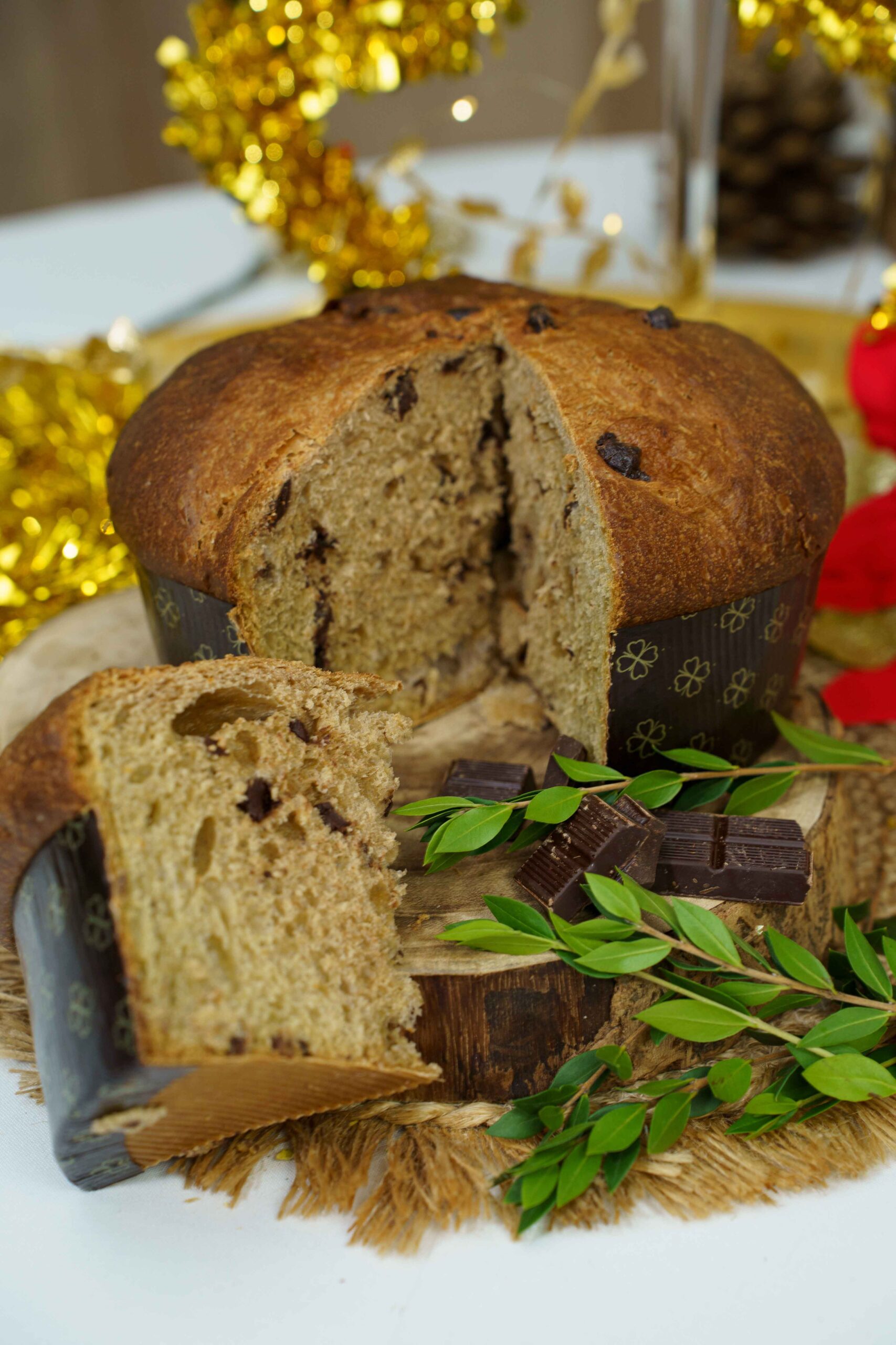 Panettone bacca di Mirto e Cioccolato